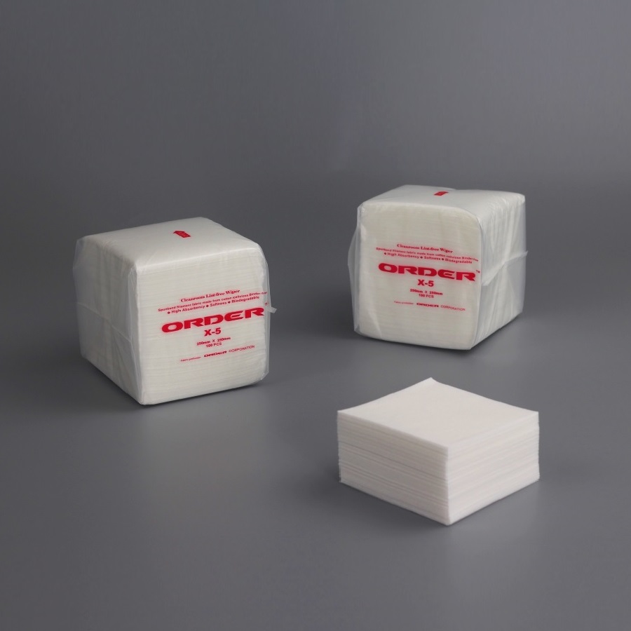 High-Performance Cleanroom Wipes
